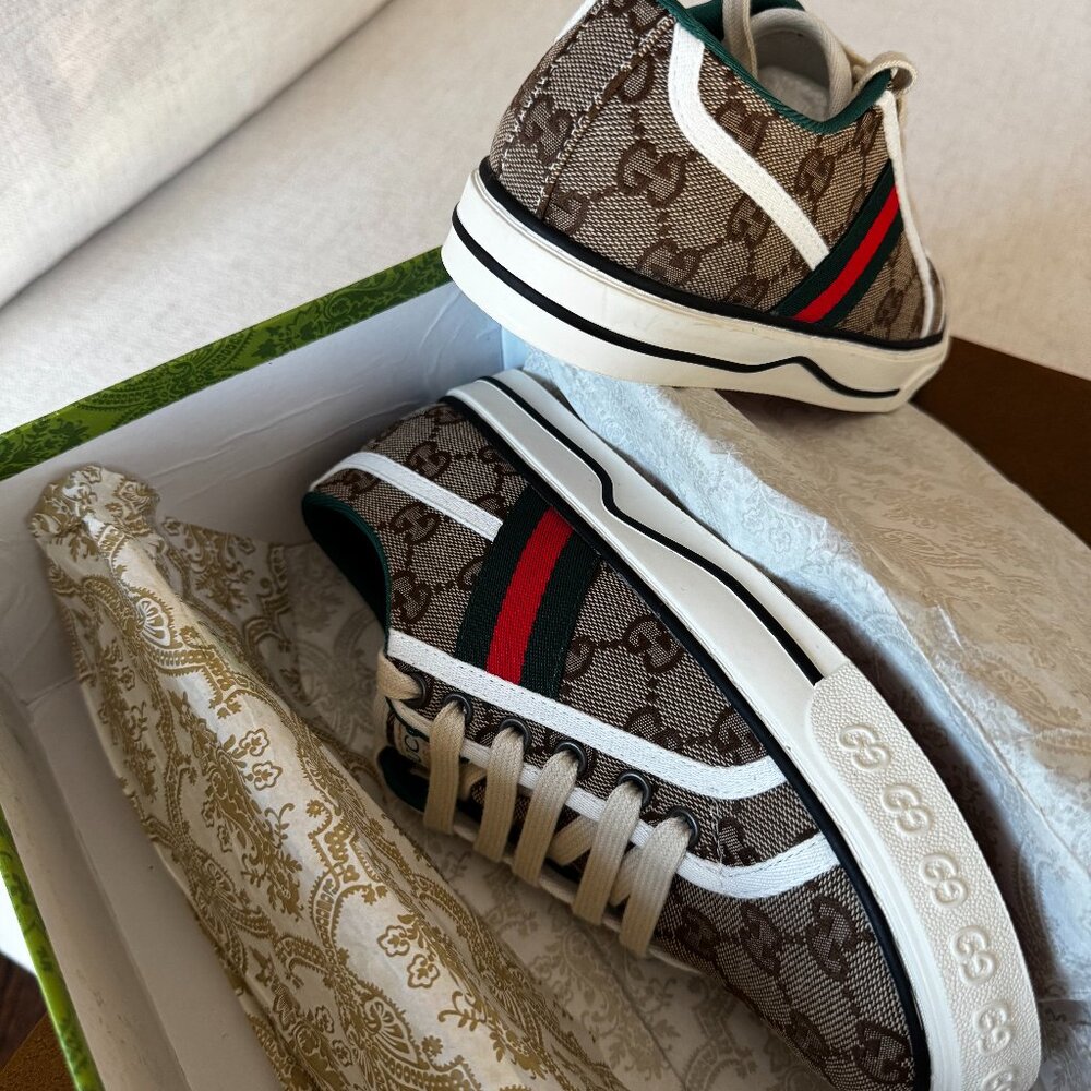 NEW Gucci Beige Monogram Sneakers with Red and Green Accents